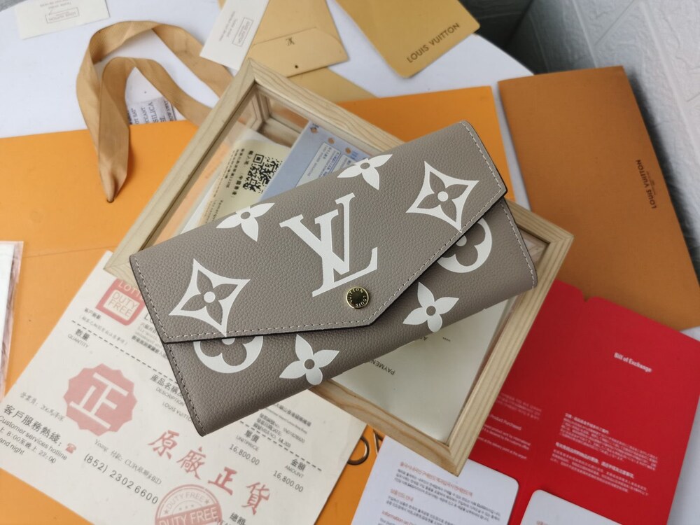 Louis Vuitton Sarah Wallet Giant Monogram Empreinte Leather - Picture 4 of 9